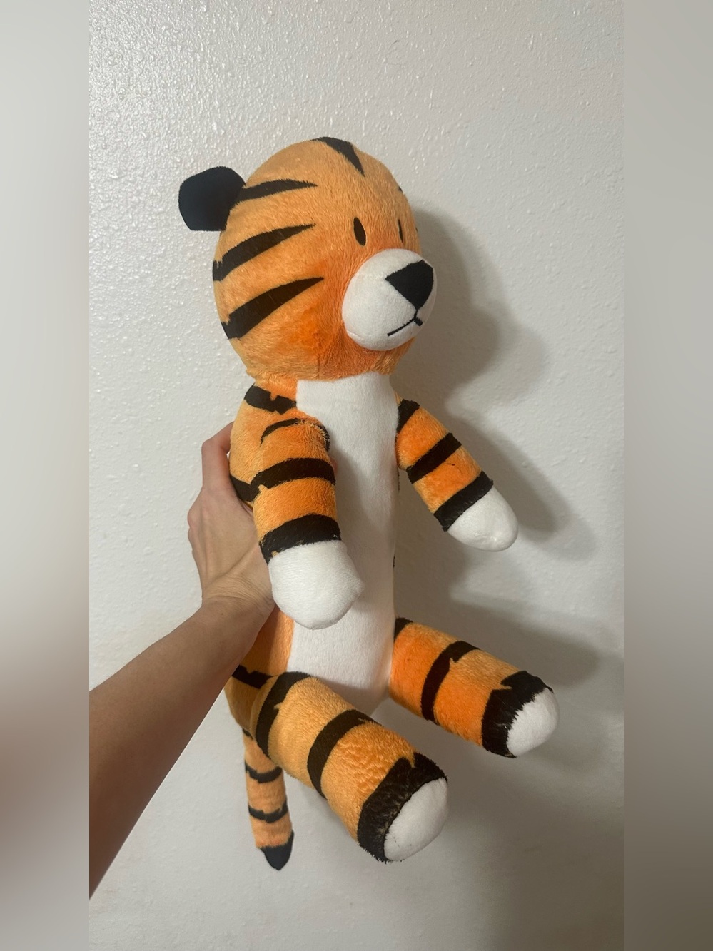 Plush Orange Tiger Stuffed Animal Toy -from the Calvin and Hobbes - Picture 2 of 8